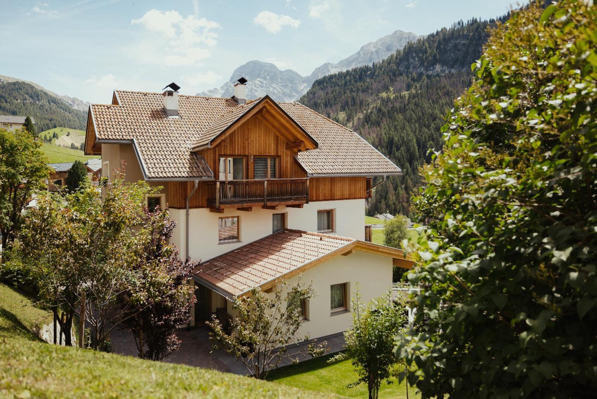 Apartament Chalet La Flueta Arnica La Val Zewnętrze zdjęcie